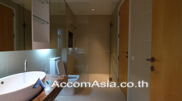 11  2 br Condominium for rent and sale in Silom ,Bangkok MRT Silom - BTS Sala Daeng at The Legend Saladaeng 1520403