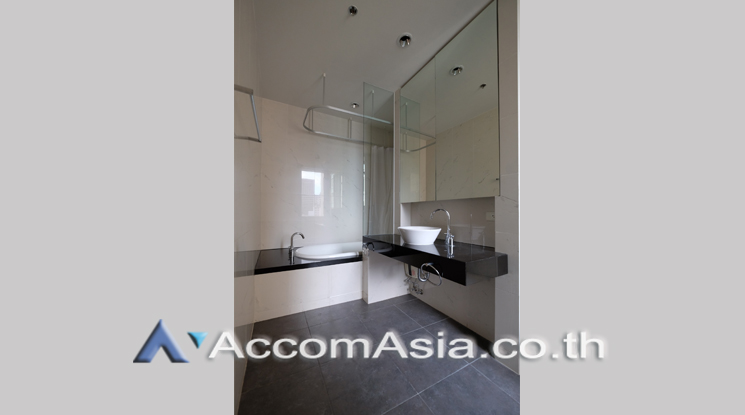 16  2 br Condominium for rent and sale in Silom ,Bangkok MRT Silom - BTS Sala Daeng at The Legend Saladaeng 1520403