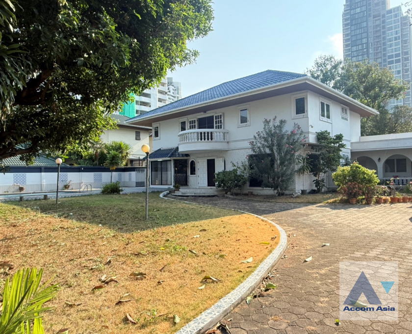 11  4 br House For Rent in Sukhumvit ,Bangkok BTS Ekkamai 100069