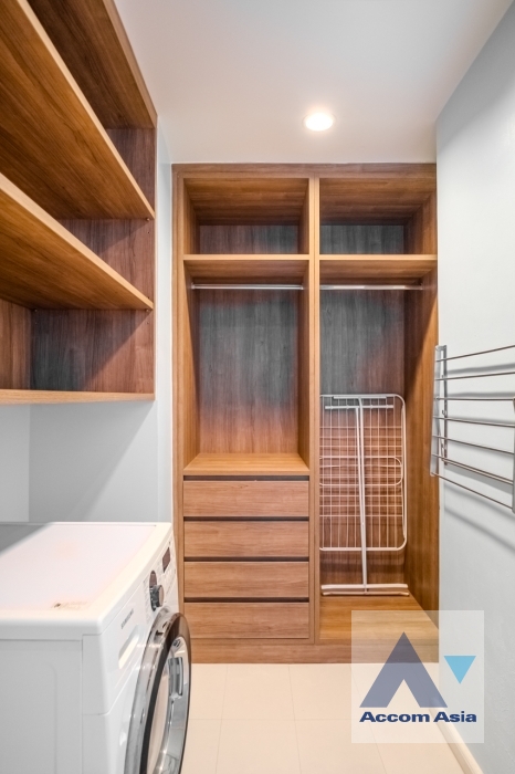 21  2 br Condominium for rent and sale in Ploenchit ,Bangkok BTS Chitlom at Royal Maneeya Executive Residence 1520477