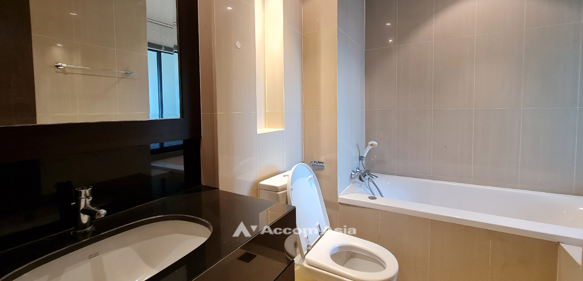 8  2 br Condominium For Rent in Sathorn ,Bangkok BTS Sala Daeng - MRT Lumphini at Sathorn Gardens 1520497