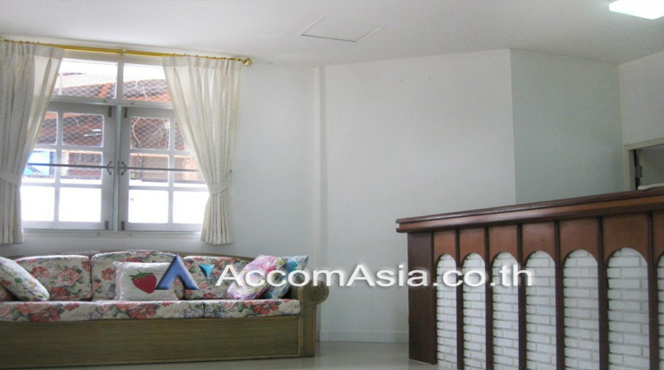5  4 br House For Rent in Sathorn ,Bangkok MRT Khlong Toei 1720693