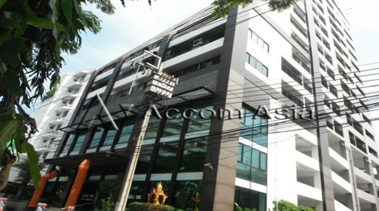 4  1 br Condominium For Rent in Ploenchit ,Bangkok BTS Ploenchit at Renova Residence 1520726