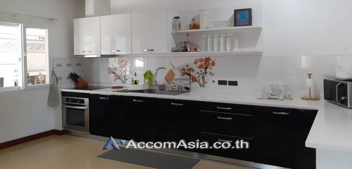 10  4 br House for rent and sale in Sukhumvit ,Bangkok BTS Phra khanong 2320757