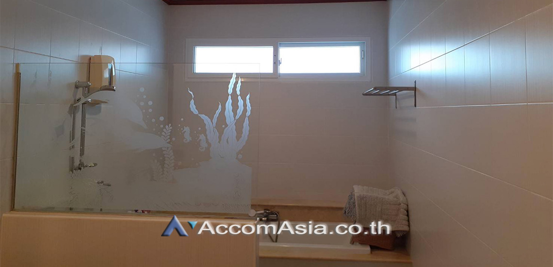 18  4 br House for rent and sale in Sukhumvit ,Bangkok BTS Phra khanong 2320757