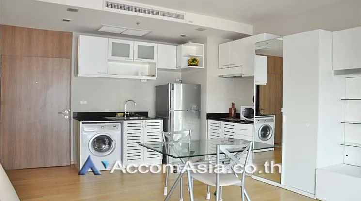 unit 1 Bedroom  Condominium For Rent & Sale in Sukhumvit, Bangkok  near BTS Ekkamai (1520785)