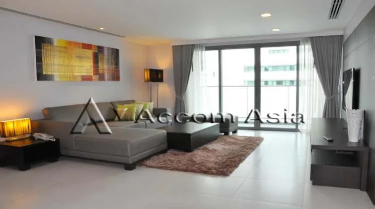 unit 3 Bedrooms  Apartment For Rent in Sukhumvit, Bangkok  near BTS Asok - MRT Sukhumvit (1420834)