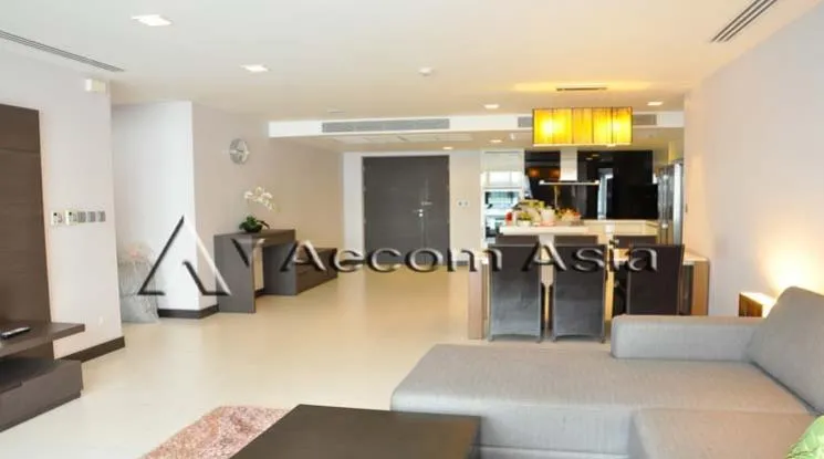 unit 3 Bedrooms  Apartment For Rent in Sukhumvit, Bangkok  near BTS Asok - MRT Sukhumvit (1420834)