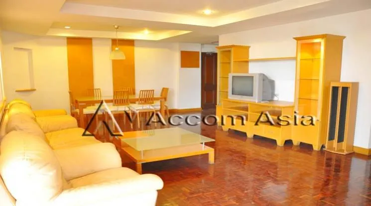 unit 3 Bedrooms  Condominium For Rent in Sukhumvit, Bangkok  near BTS Ekkamai (1520875)