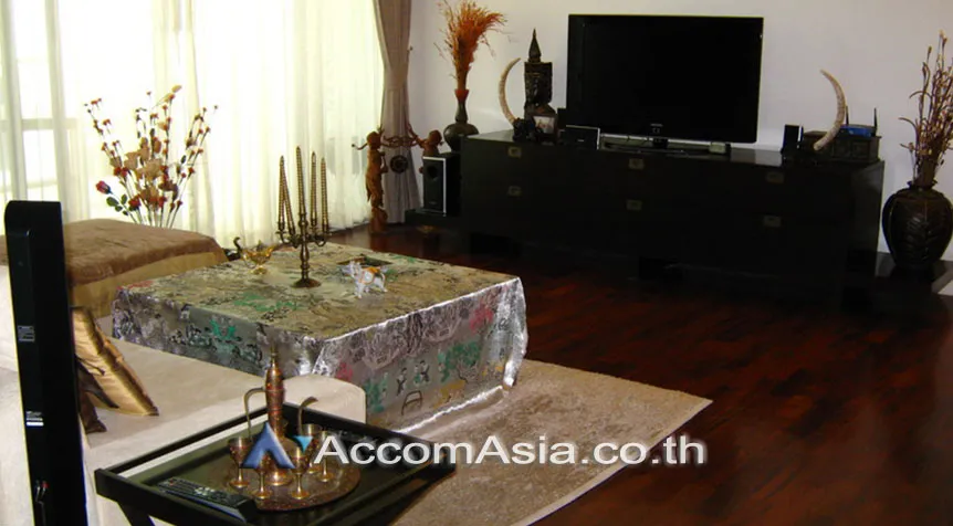 unit 3 Bedrooms  Apartment For Rent in Sukhumvit, Bangkok  near MRT Sukhumvit - BTS Asok (1520895)