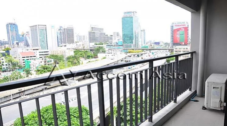 Renova Residence Condominium  2 Bedroom for Sale BTS Ploenchit in Ploenchit Bangkok