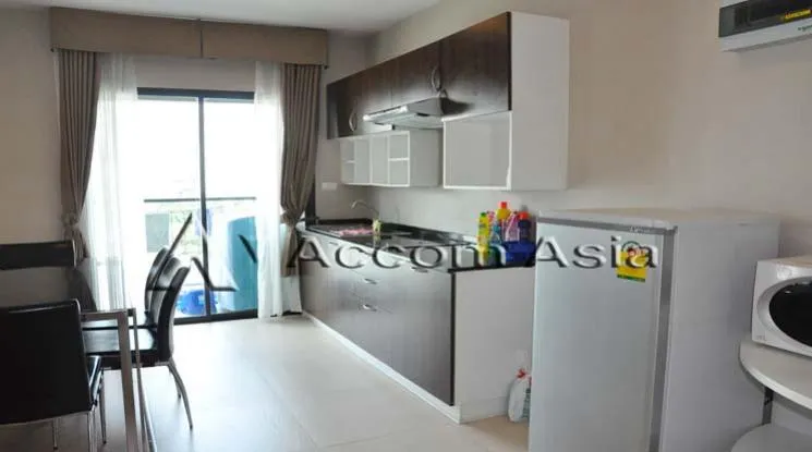 unitRenova Residence Condominium
