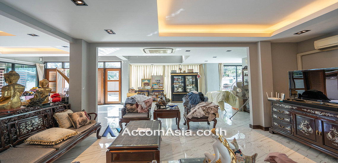 5  4 br House for rent and sale in Sukhumvit ,Bangkok BTS Phra khanong at Moo Baan Pakamas 1720910