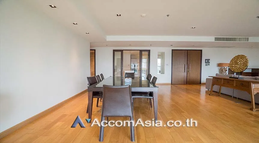 unitBig Balcony, Pet friendly |  4 Bedrooms  Condominium For Rent in Sukhumvit, Bangkok  near BTS Phrom Phong (1520949)