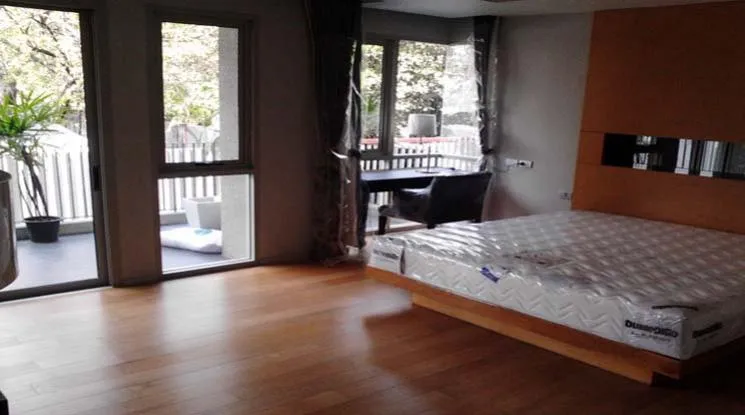 5  3 br Apartment for rent and sale in Ploenchit ,Bangkok BTS Chitlom at Low Rise And Peaceful 1420985