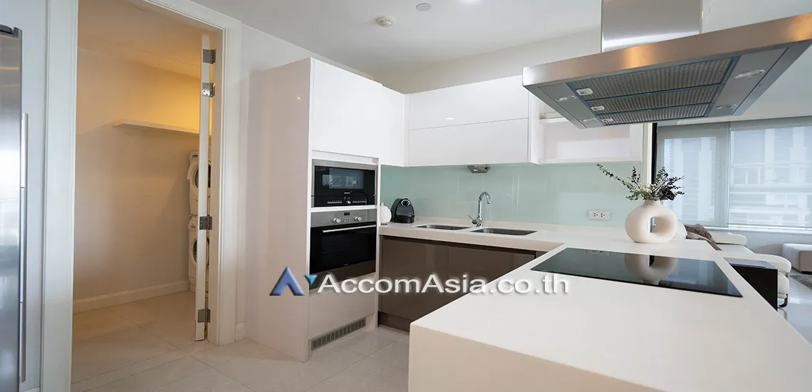 unit 3 Bedrooms  Condominium For Rent & Sale in Ploenchit, Bangkok  near BTS Chitlom (1521054)