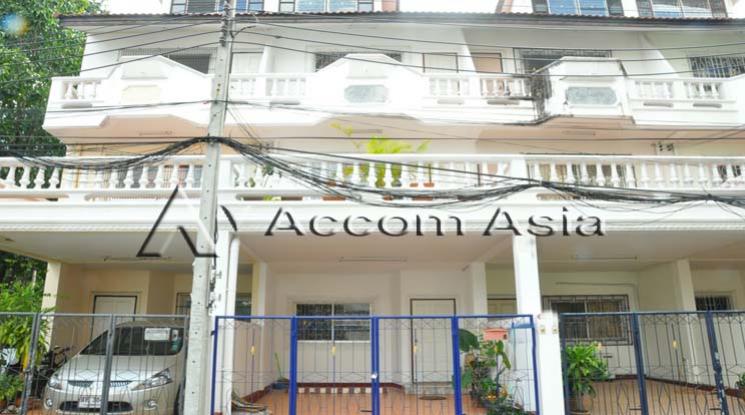  1  4 br Townhouse For Rent in Sathorn ,Bangkok MRT Lumphini 2521130