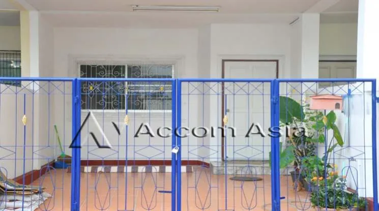unitHome Office |  4 Bedrooms  Townhouse For Rent in Sathorn, Bangkok  near MRT Lumphini (2521130)