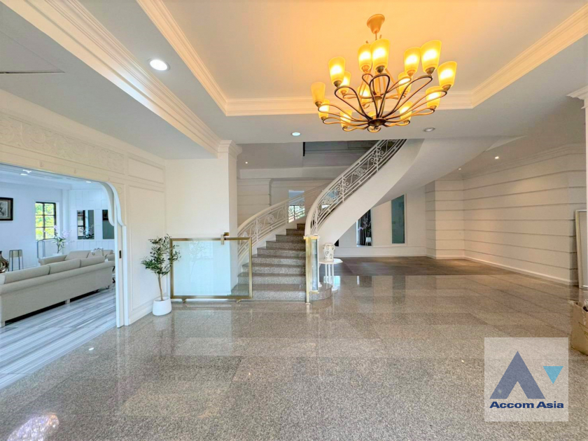 9  4 br Apartment For Rent in Sukhumvit ,Bangkok BTS Phrom Phong at Pet friendly - High rise Apartment in Phrom Phong 1421155