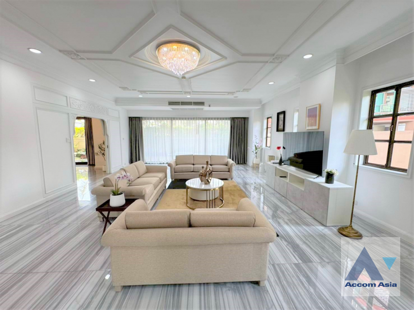  1  4 br Apartment For Rent in Sukhumvit ,Bangkok BTS Phrom Phong at Pet friendly - High rise Apartment in Phrom Phong 1421155