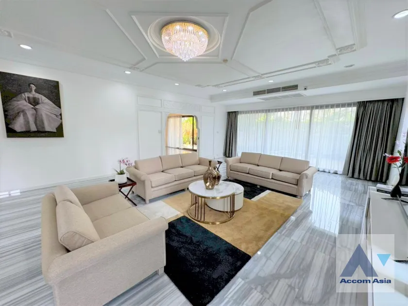 unitHuge Terrace, Duplex Condo, Penthouse, Pet friendly |  4 Bedrooms  Apartment For Rent in Sukhumvit, Bangkok  near BTS Phrom Phong (1421155)