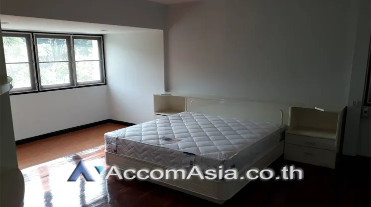 unit 3 Bedrooms  House For Rent in Sukhumvit, Bangkok  near BTS Punnawithi (2321187)