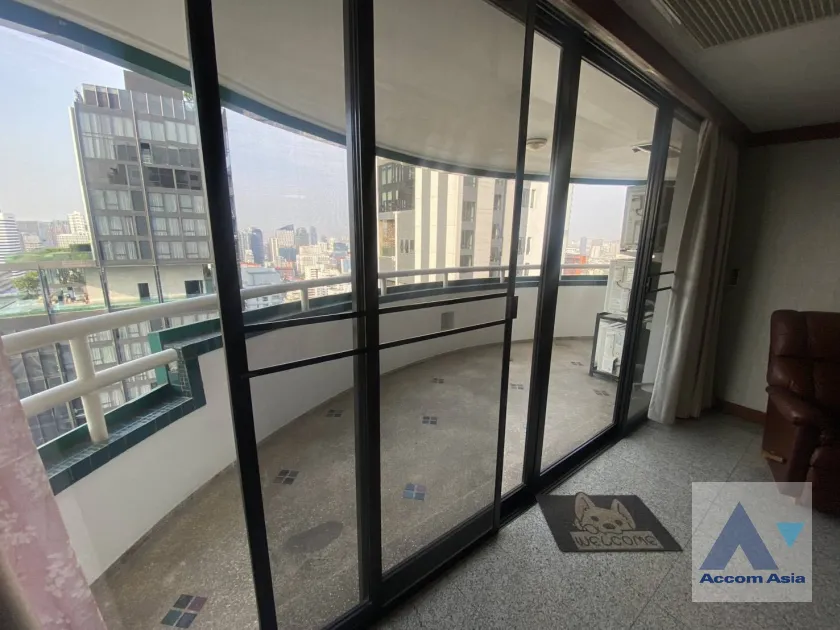 unitPet friendly |  2 Bedrooms  Condominium For Rent in Sukhumvit, Bangkok  near BTS Asok - MRT Sukhumvit (1521210)