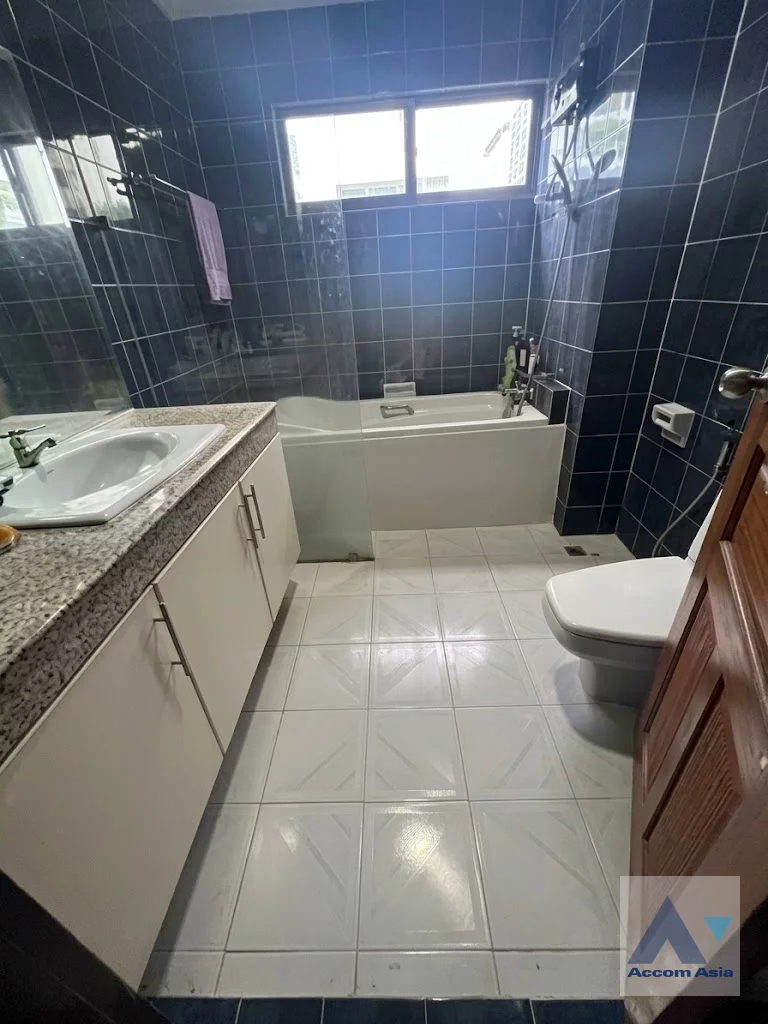 5  6 br House for rent and sale in Sukhumvit ,Bangkok  110179