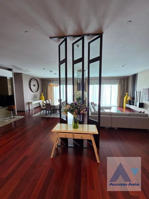 Huge Terrace, Private Swimming Pool, Duplex Condo condominium for rent in Sukhumvit at Le Raffine Sukhumvit 39, Bangkok Code 1521285