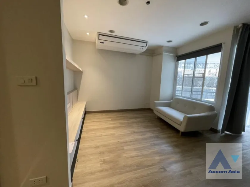  Moon Tower Condominium  1 Bedroom for Rent BTS Thong Lo in Sukhumvit Bangkok