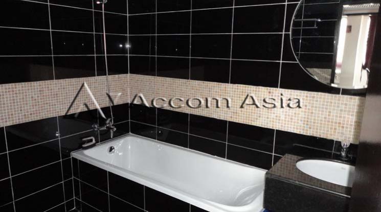 7  2 br Condominium For Sale in Sukhumvit ,Bangkok BTS Nana at Omni Tower 1521420