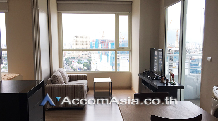 2  1 br Condominium For Rent in Charoen Nakhon ,Bangkok BTS Krung Thon Buri at The Light House 1521445