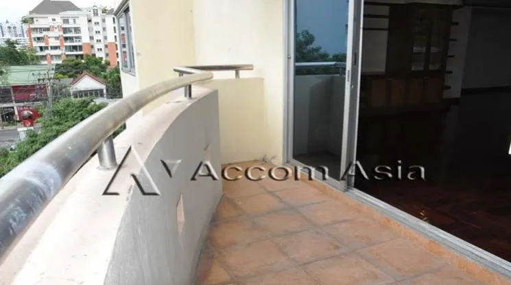 unit 2 Bedrooms  Apartment For Rent in Sukhumvit, Bangkok  near BTS Phrom Phong (1421497)