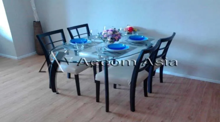 unit 2 Bedrooms  Condominium For Rent in Ploenchit, Bangkok  near BTS Ploenchit (1521514)