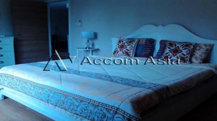 8  2 br Condominium For Rent in Ploenchit ,Bangkok BTS Ploenchit at Renova Residence 1521514