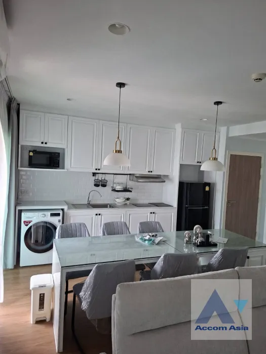 4  2 br Condominium For Rent in Ploenchit ,Bangkok BTS Ploenchit at Renova Residence 1521515