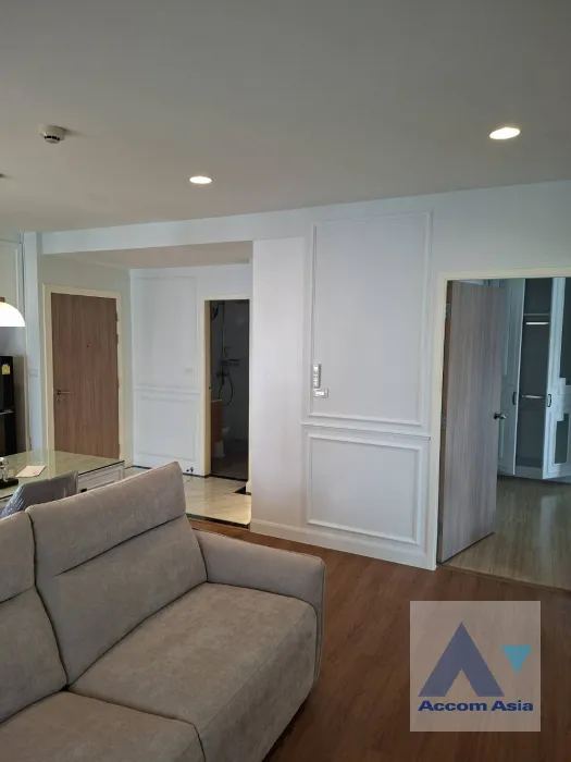 6  2 br Condominium For Rent in Ploenchit ,Bangkok BTS Ploenchit at Renova Residence 1521515