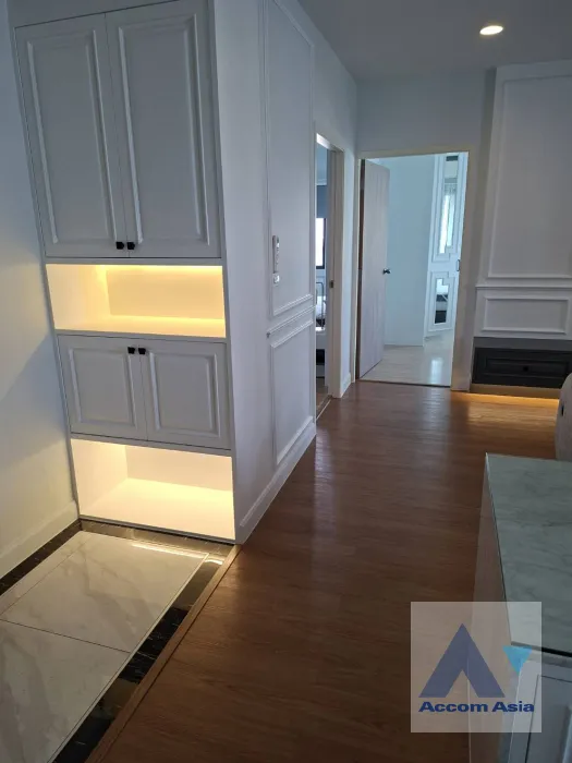 10  2 br Condominium For Rent in Ploenchit ,Bangkok BTS Ploenchit at Renova Residence 1521515