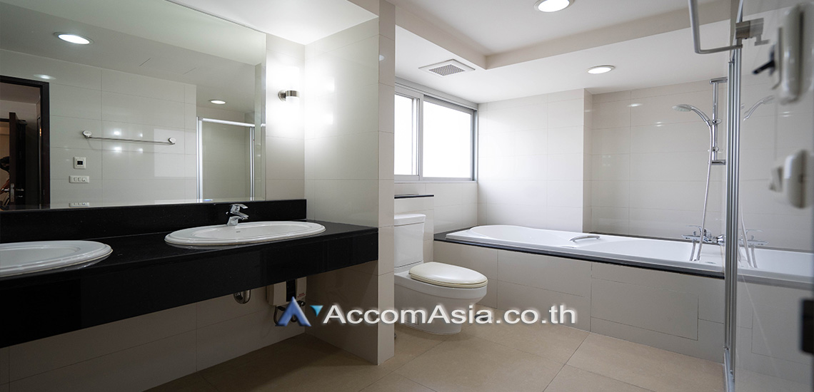 10  3 br Apartment For Rent in Sukhumvit ,Bangkok MRT Sukhumvit - BTS Asok at Peaceful residential 1421522