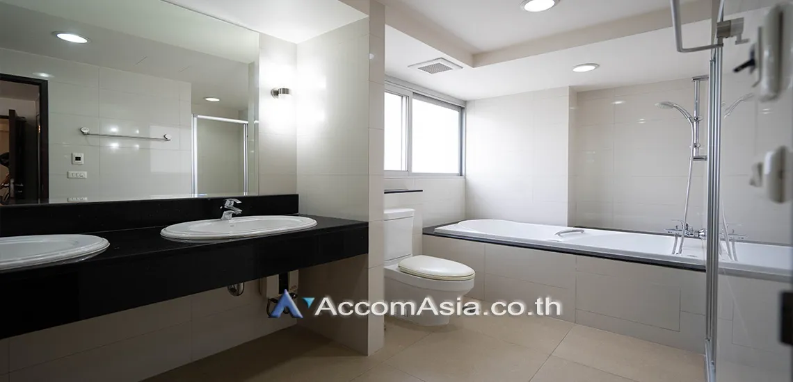 10  3 br Apartment For Rent in Sukhumvit ,Bangkok MRT Sukhumvit - BTS Asok at Peaceful residential 1421522