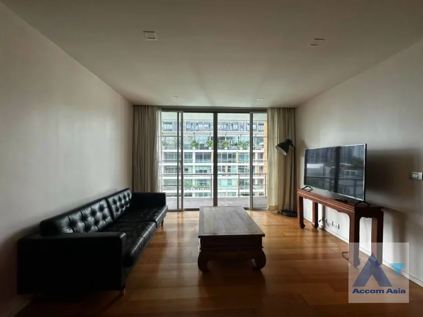 Pet friendly condominium for rent in Sukhumvit, Bangkok Code 1521545