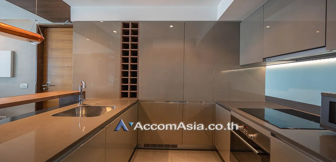 unit 1 Bedroom  Apartment For Rent in Charoen Nakhon, Bangkok  near BTS Krung Thon Buri (1521550)