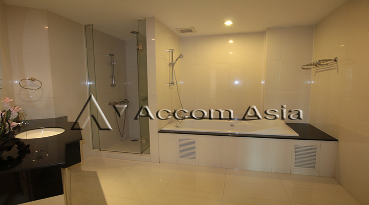 9  1 br Apartment For Rent in Sukhumvit ,Bangkok BTS Phrom Phong at Classic Style - High Standard Apartment in a Prime Location 1421608