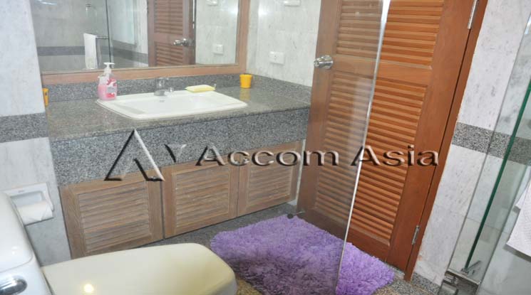 9  Studio Condominium For Rent in Ploenchit ,Bangkok BTS Ratchadamri at President Place 13000102