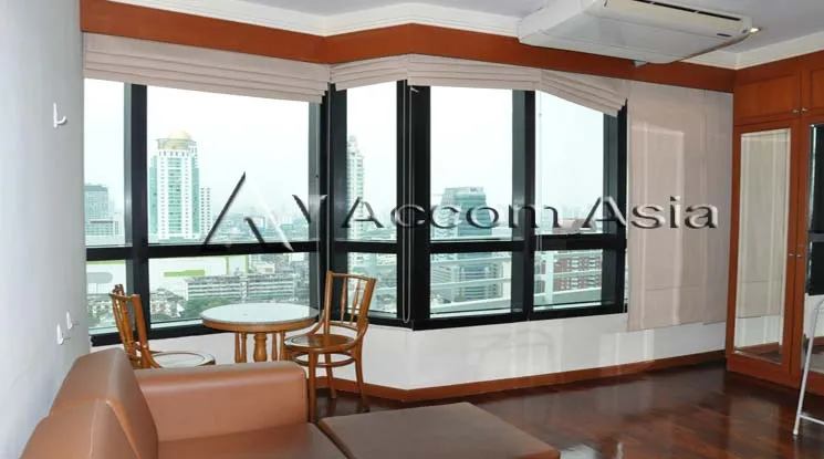 unit Studio  Condominium For Rent in Ploenchit, Bangkok  near BTS Ratchadamri (13000102)