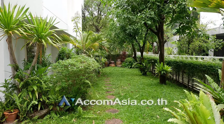 unitHome Office |  3 Bedrooms  House For Rent & Sale in Sukhumvit, Bangkok  near BTS Phra khanong (90349)
