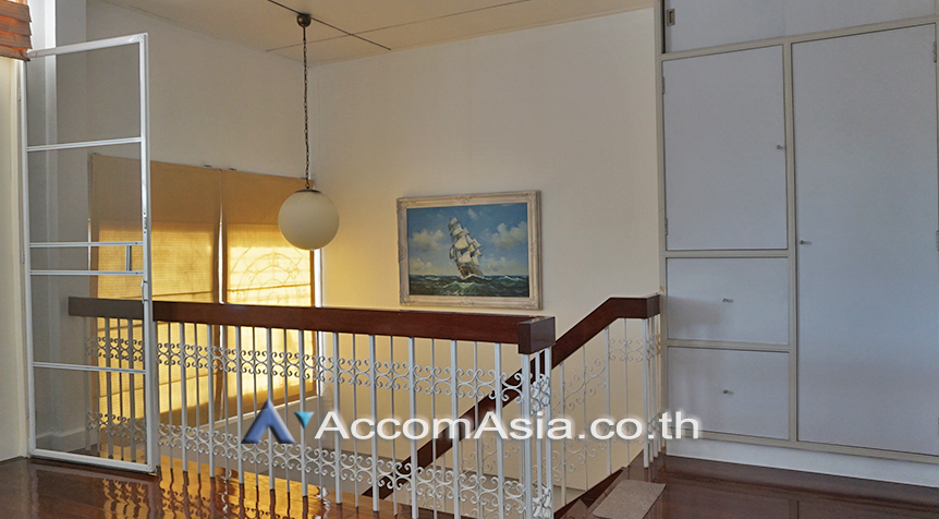 15  3 br House for rent and sale in Sukhumvit ,Bangkok BTS Phra khanong 90349