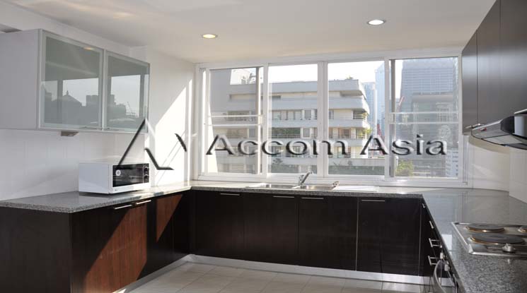 9  4 br Apartment For Rent in Ploenchit ,Bangkok BTS Ploenchit at Classic Elegance Residence 13000190