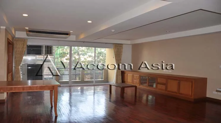 unit 2 Bedrooms  Apartment For Rent in Ploenchit, Bangkok  near BTS Ploenchit (13000193)