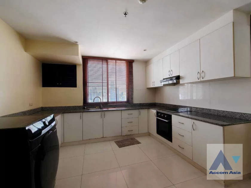 6  3 br Condominium For Rent in Sukhumvit ,Bangkok BTS Nana at Lake Green 13000229